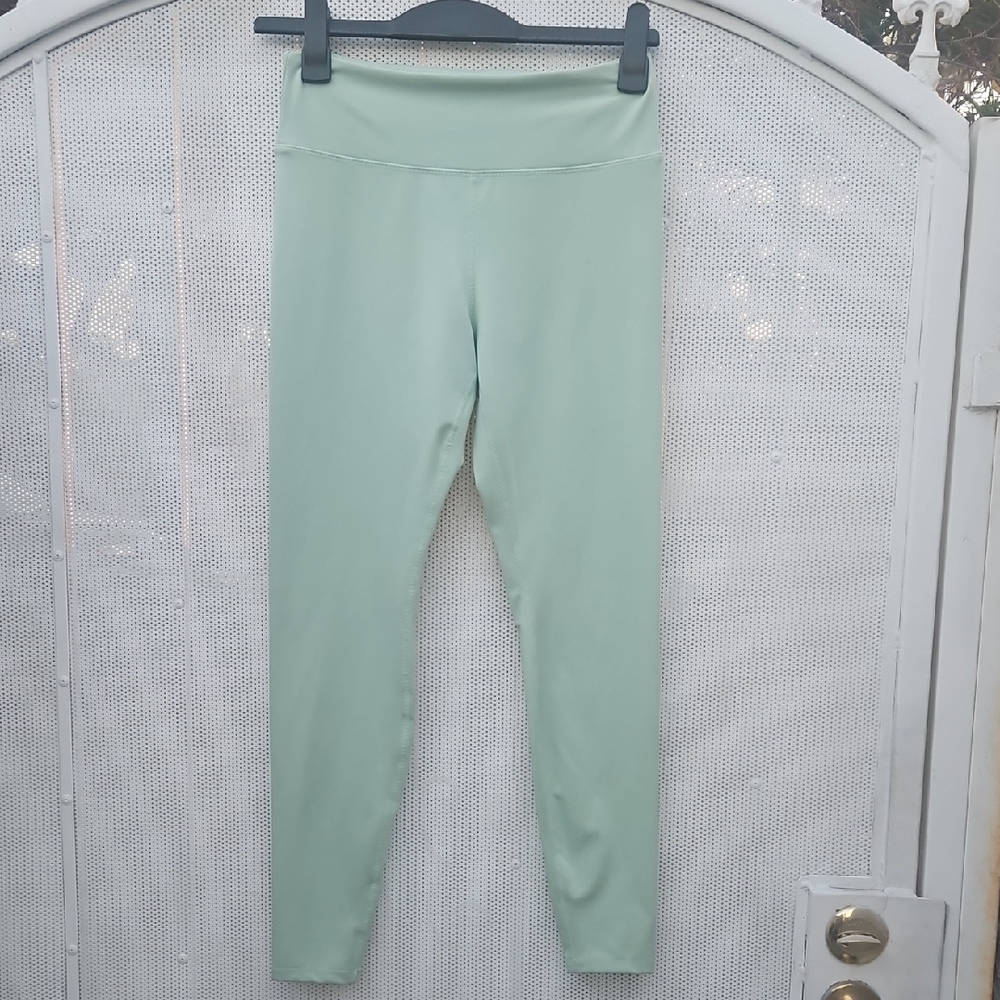 H&M Light Green Activewear